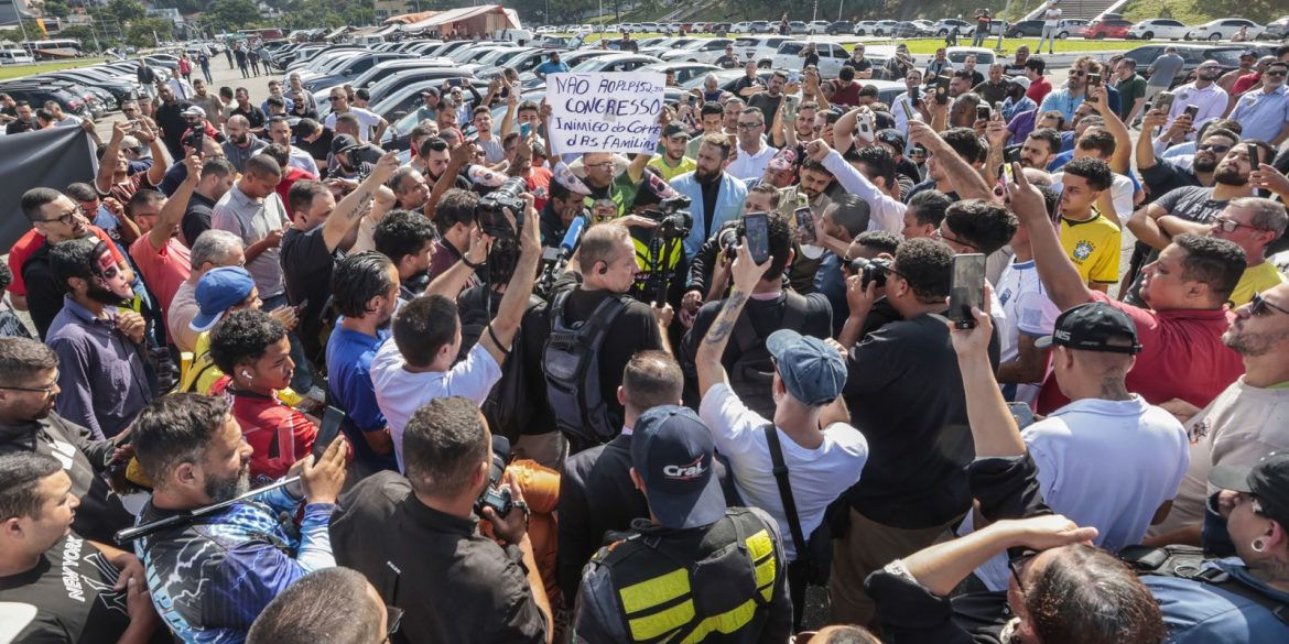 motoristas-protestam-contra-regulamentacao-do-servico-por-aplicativo