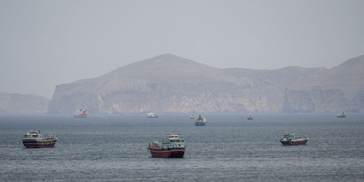 navios-ja-navegam-pelo-estreito-de-ormuz-sob-plano-de-retirada-da-onu